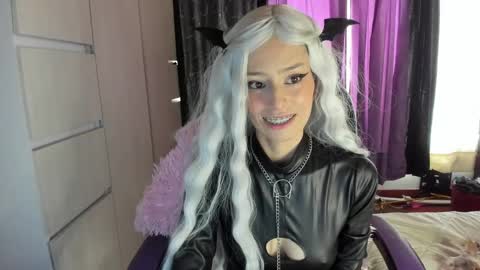 Aiko  Independent Model  online show from February 20, 2025, 8:36 pm