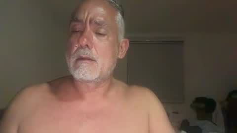 alientv online show from November 21, 2025, 4:44 am