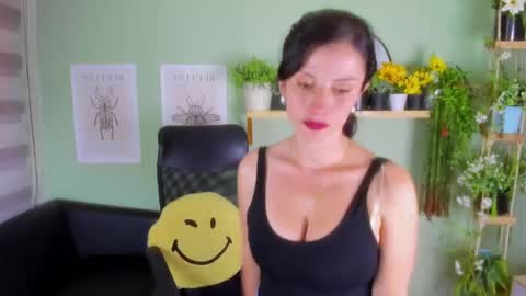 Snapshot of aliiz_01 chatting on December 20, 2024, 6:13 pm Camii online show from December 20, 2024, 6:13 pm