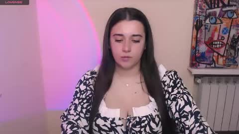 Snapshot of alinaasti_ chatting on May 8, 2026, 7:57 am Alina online show from May 8, 2026, 7:57 am