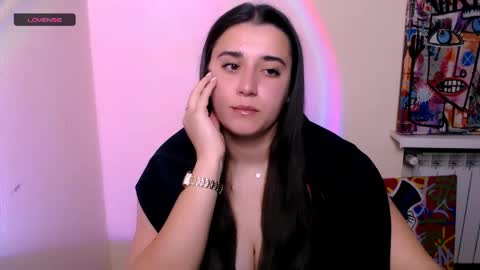 Snapshot of alinaasti_ chatting on May 19, 2026, 7:15 am Alina online show from May 19, 2026, 7:15 am
