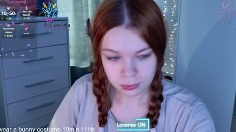 Snapshot of alinabae chatting on April 4, 2026, 6:00 am Alina and Ben online show from April 4, 2026, 6:00 am