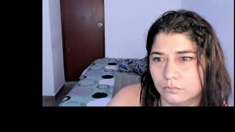 Snapshot of alinabozz1 chatting on June 30, 2026, 11:50 pm alinabozz1 online show from June 30, 2026, 11:50 pm