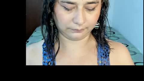 Snapshot of alinabozz1 chatting on July 7, 2026, 4:15 am alinabozz1 online show from July 7, 2026, 4:15 am