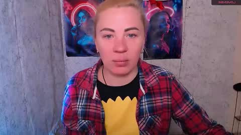 Snapshot of alinafrey_ chatting on January 13, 2026, 5:24 am Alina online show from January 13, 2026, 5:24 am