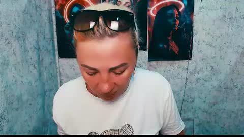 Snapshot of alinafrey_ chatting on June 27, 2026, 6:40 am Alina online show from June 27, 2026, 6:40 am