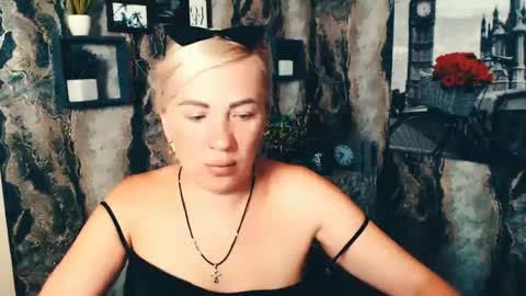 Snapshot of alinafrey_ chatting on July 18, 2026, 7:56 am Alina online show from July 18, 2026, 7:56 am