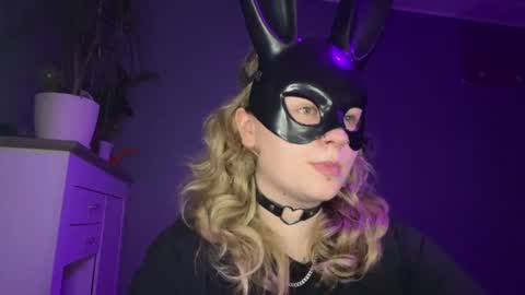 Snapshot of alinahotgirl chatting on June 11, 2026, 9:46 pm Alina online show from June 11, 2026, 9:46 pm