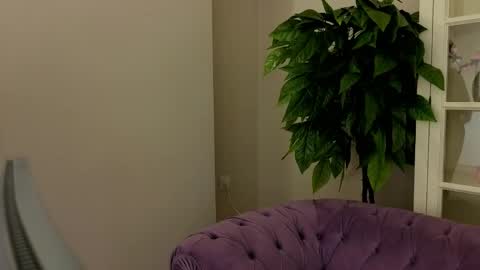 Alina online show from April 1, 2026, 12:39 pm