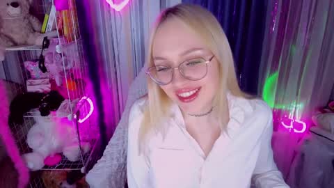 Snapshot of alinaocean chatting on April 22, 2026, 5:36 pm alinaocean online show from April 22, 2026, 5:36 pm