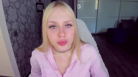 Snapshot of alinaocean chatting on May 8, 2026, 9:03 am alinaocean online show from May 8, 2026, 9:03 am