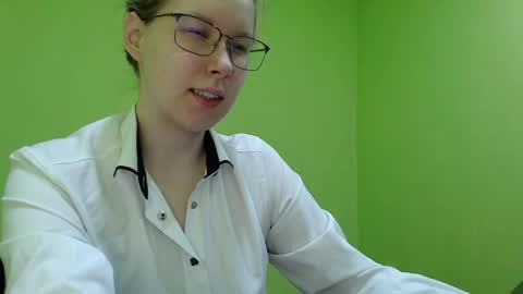 Snapshot of alinasei chatting on June 5, 2026, 6:09 am alinasei online show from June 5, 2026, 6:09 am