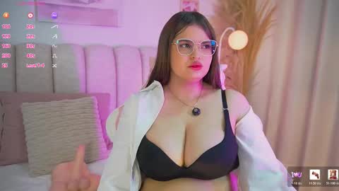 alinnajohnson online show from January 13, 2026, 10:09 am