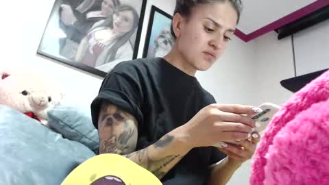 Snapshot of alipetite_ chatting on November 12, 2025, 11:14 pm alipetite online show from November 12, 2025, 11:14 pm