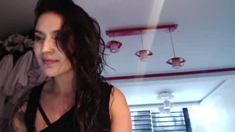 Snapshot of alipetite_ chatting on August 3, 2026, 10:35 pm alipetite online show from August 3, 2026, 10:35 pm