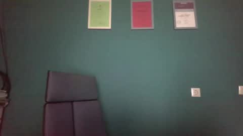 Chris online show from April 1, 2026, 1:41 pm