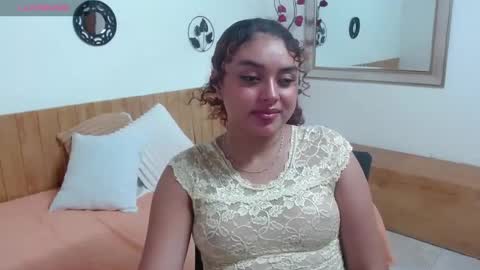 alis_montiel online show from June 16, 2026, 5:43 am