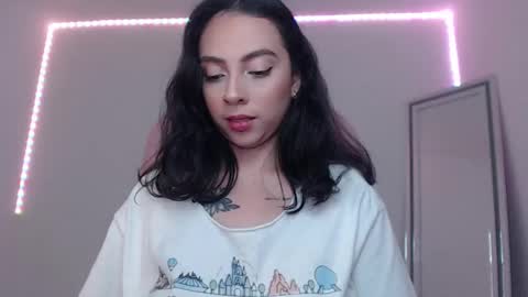 Snapshot of alisa__cain chatting on February 22, 2025, 6:28 am Alejandra online show from February 22, 2025, 6:28 am