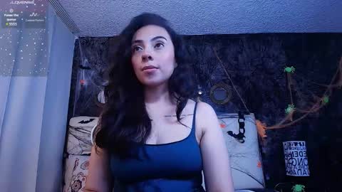 Snapshot of alisa__cain chatting on November 2, 2025, 7:38 pm Alejandra online show from November 2, 2025, 7:38 pm