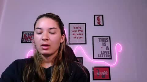 Alisa online show from June 15, 2026, 3:42 am