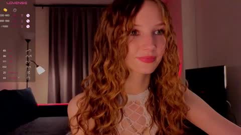 Alisa online show from November 18, 2025, 5:28 pm