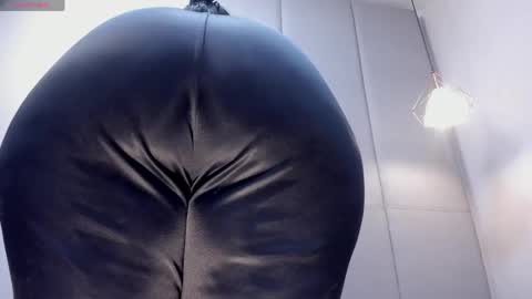 Snapshot of alishapalmer chatting on May 26, 2026, 12:01 pm online show from May 26, 2026, 12:01 pm