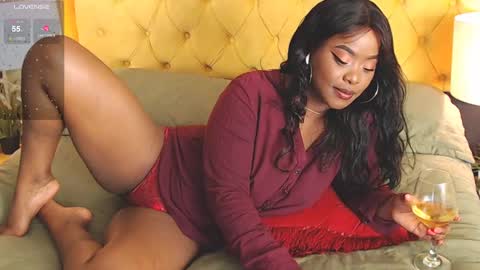 Luna online show from February 18, 2025, 9:20 pm