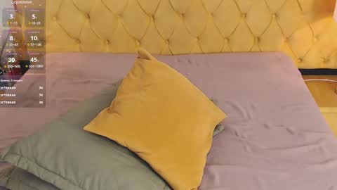 Luna online show from October 5, 2025, 5:55 pm