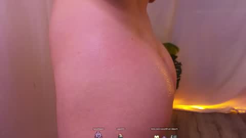 Alisia online show from December 14, 2024, 1:16 pm