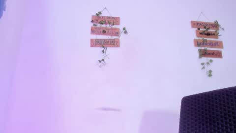 Alisia online show from March 27, 2026, 8:26 am