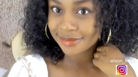 Sofias house online show from April 24, 2026, 1:52 am