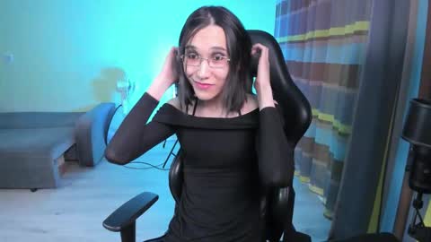 Alison online show from February 16, 2026, 9:33 pm