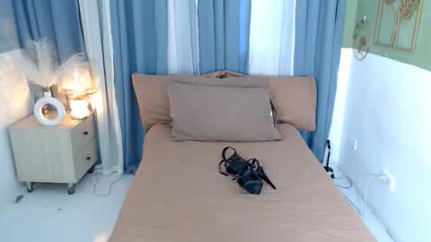 hotty online show from April 18, 2026, 5:55 am