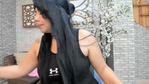 alisonn_doll online show from October 7, 2025, 12:46 pm