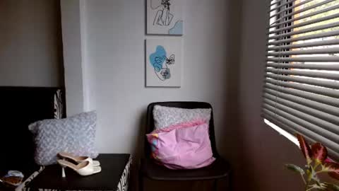 Alisonturbay online show from June 10, 2026, 2:38 pm