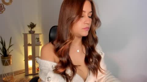 Snapshot of aliss_es chatting on January 23, 2025, 4:48 pm ALISS online show from January 23, 2025, 4:48 pm