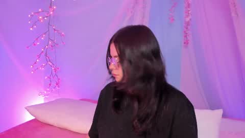 Snapshot of alissa_cute1 chatting on July 10, 2026, 4:06 am Mia online show from July 10, 2026, 4:06 am