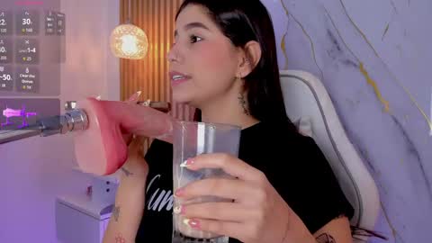 Alissa owens online show from April 25, 2026, 1:41 pm