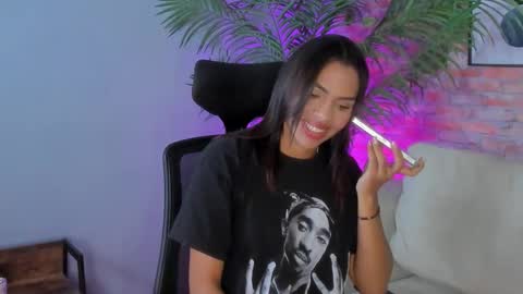 alisse_baker online show from October 26, 2025, 7:14 am