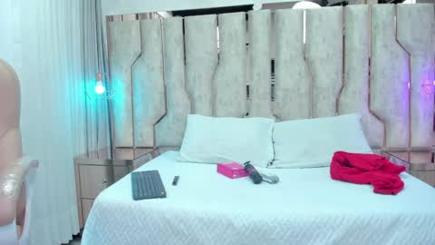 Snapshot of alisse_myers chatting on May 26, 2026, 3:02 am alisse_myers online show from May 26, 2026, 3:02 am