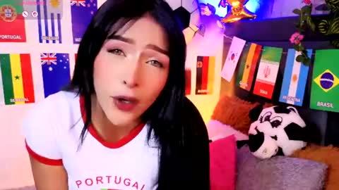 alisse_xx online show from June 13, 2026, 3:26 am