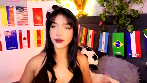 alisse_xx online show from July 13, 2026, 4:04 am