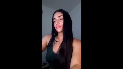Alisson369  online show from May 22, 2026, 7:59 am
