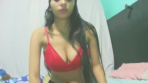 ALISON WOOD online show from November 16, 2025, 3:06 pm