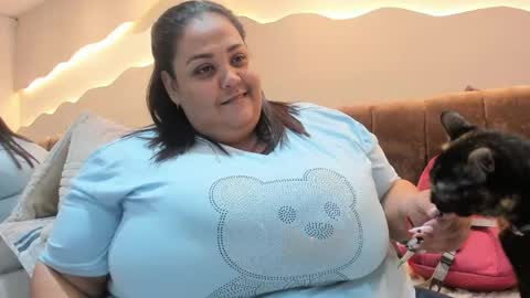 Snapshot of alisson_am chatting on April 17, 2026, 11:57 am Alisson online show from April 17, 2026, 11:57 am