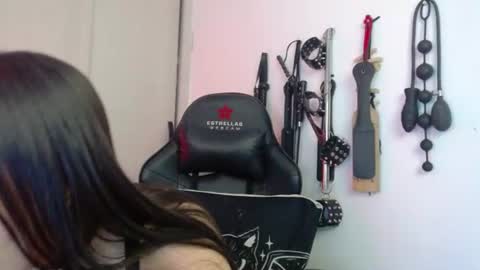 Snapshot of alissonbeckett chatting on June 17, 2026, 5:03 pm Alisson Beckett online show from June 17, 2026, 5:03 pm