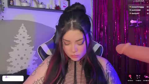 Snapshot of alissonpeach111 chatting on January 18, 2025, 10:39 am Alisson online show from January 18, 2025, 10:39 am