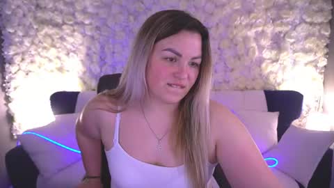 Snapshot of alissyagrayy chatting on May 11, 2026, 1:06 pm alissyagrayy online show from May 11, 2026, 1:06 pm