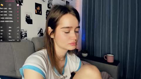 Alivia online show from November 22, 2025, 9:19 am