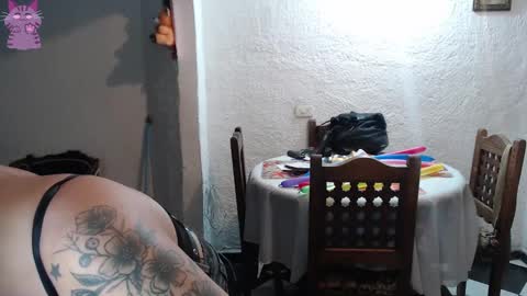 Snapshot of alix_beltran chatting on September 12, 2025, 2:00 am Alix online show from September 12, 2025, 2:00 am